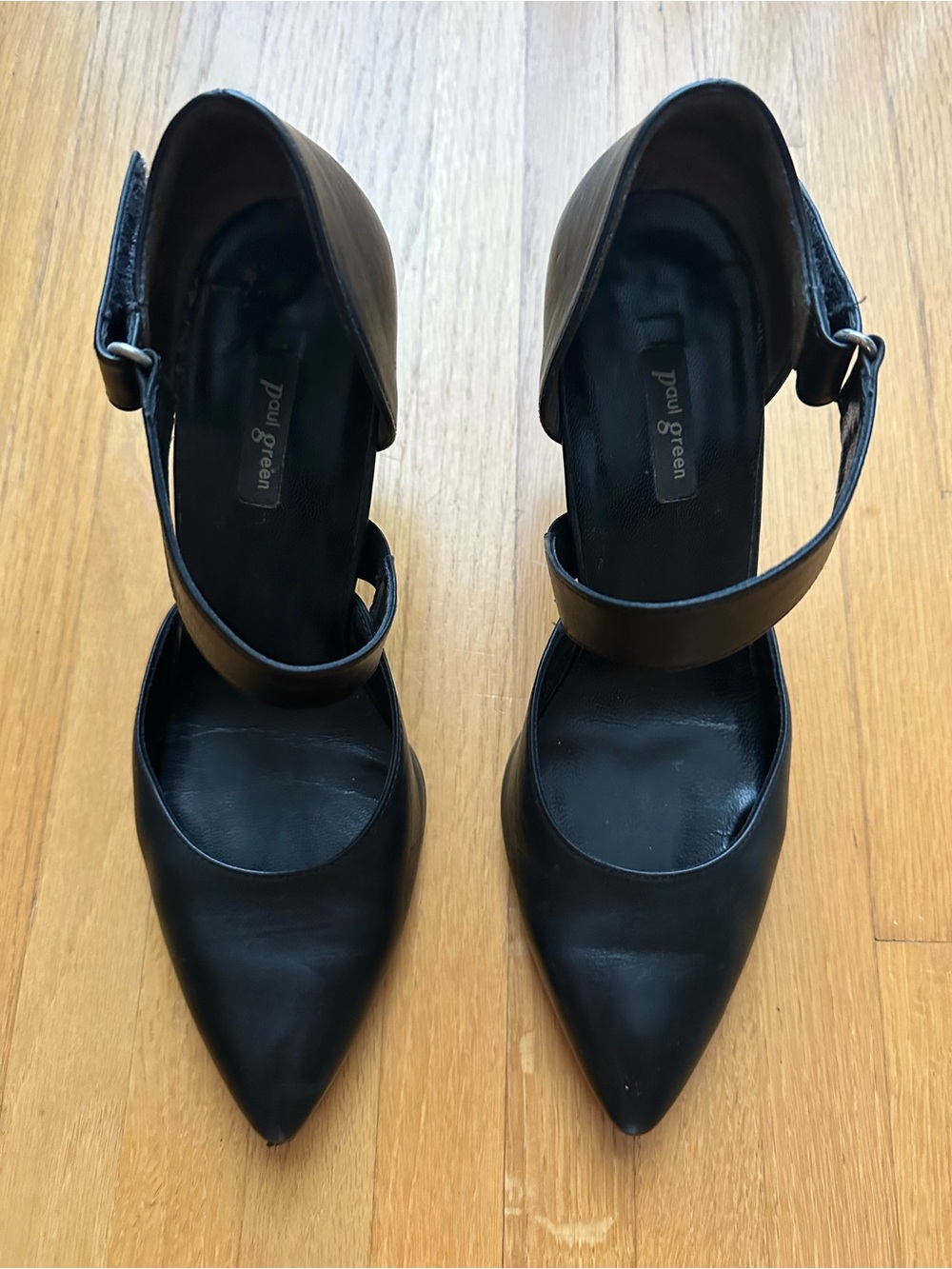 Paul Green Black Leather Pumps Diagonal Strap